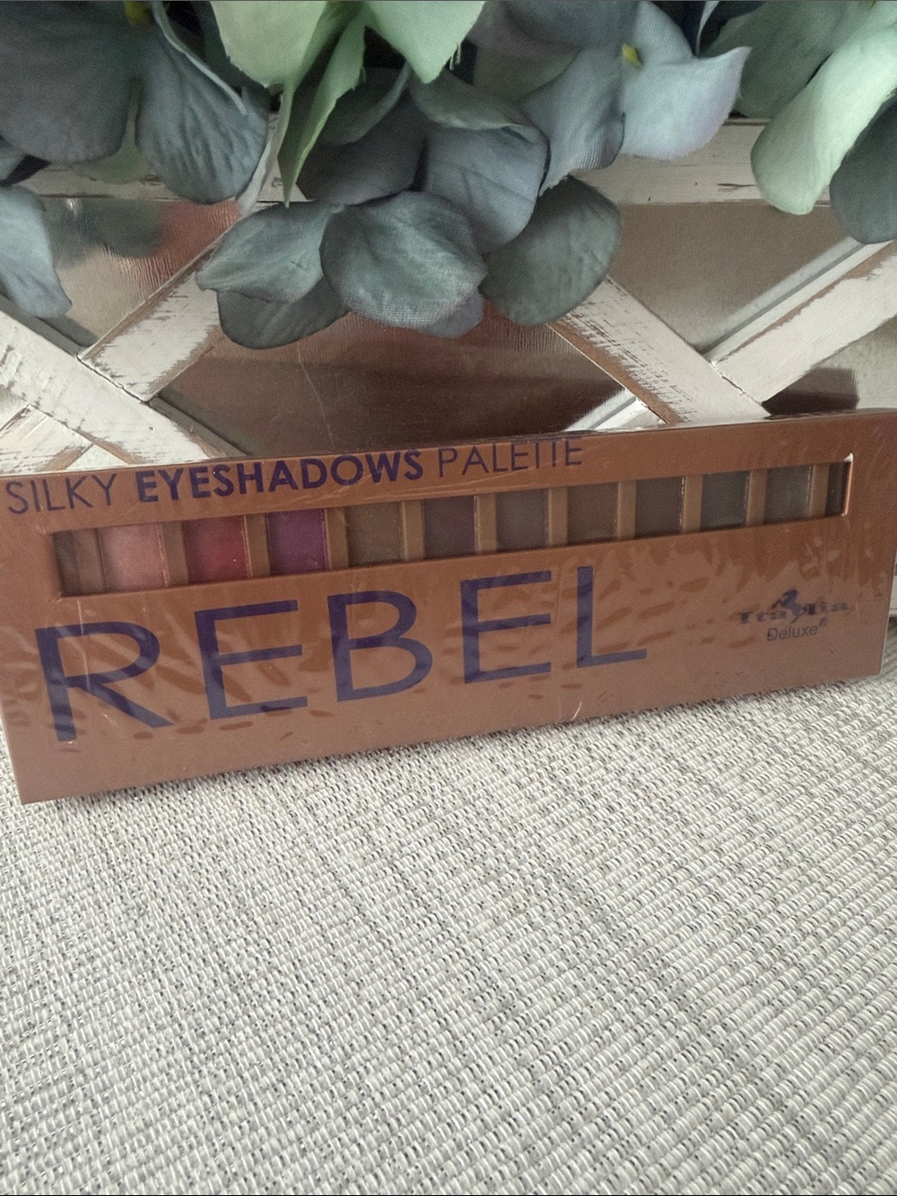 REBEL Brown Silky Eyeshadow Palette - Warm Brown Tones. Brand New